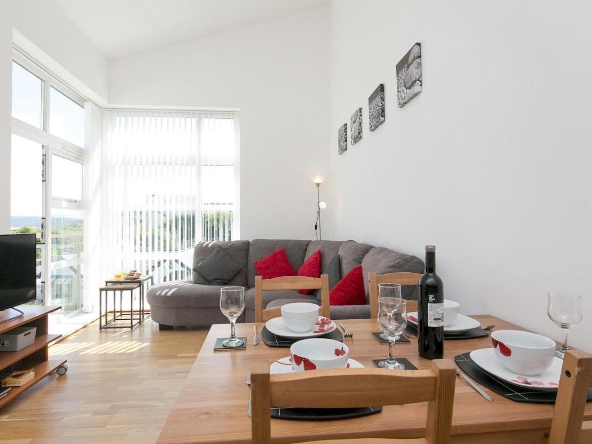 Apartment Pass The Keys 2 Bed Sea View With Balcony Parking *