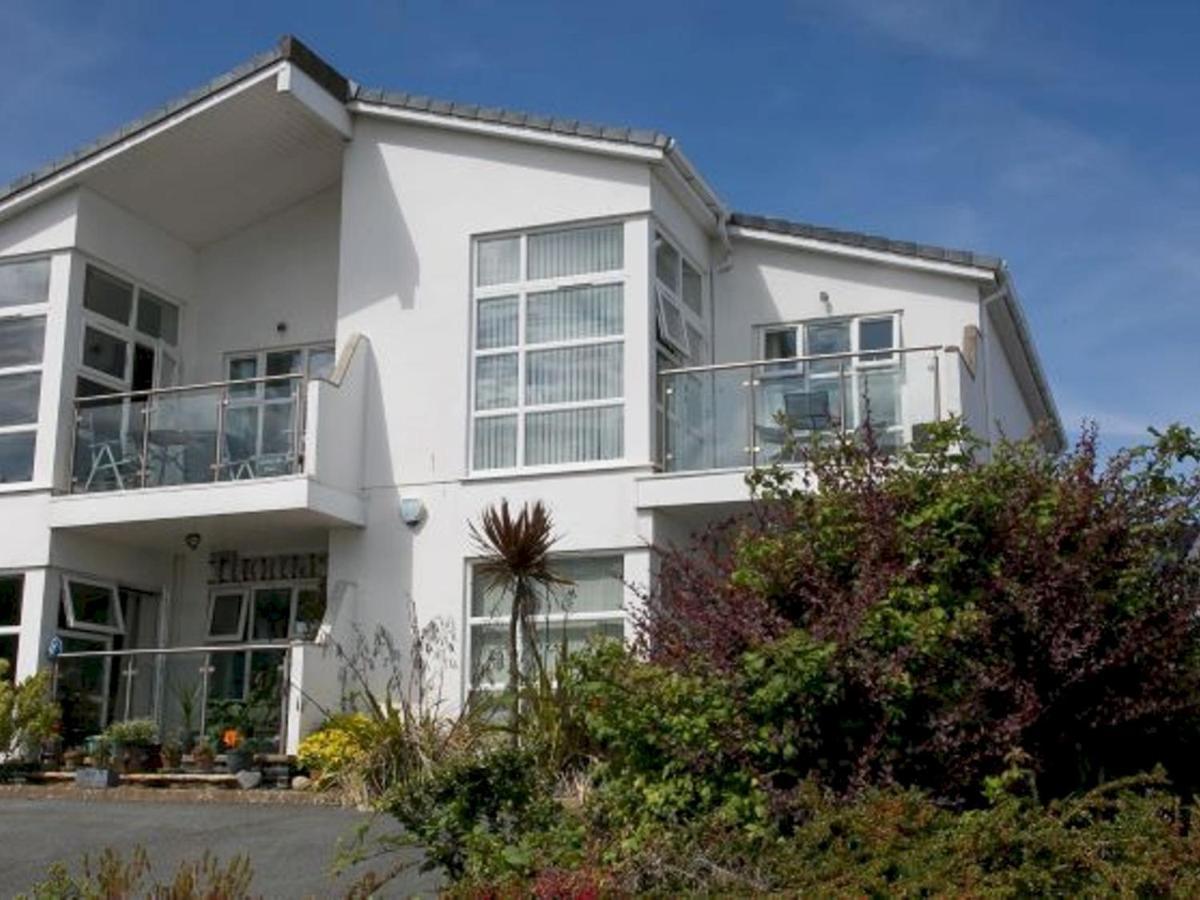 Pass The Keys 2 Bed Sea View With Balcony Parking *